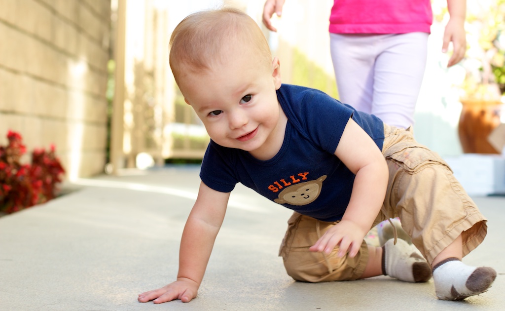 Ask D+D: Why is your baby crawling funny? - The Doctor and The Dad