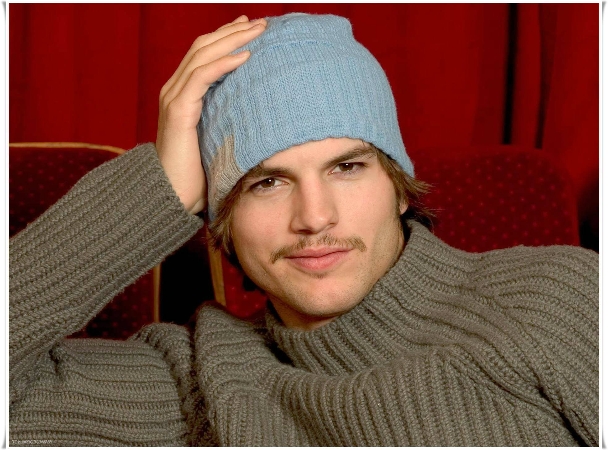 we-disagree-with-ashton-kutcher-on-this-look