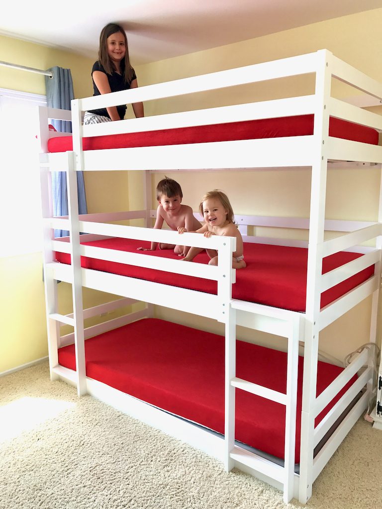 triple bunk bed